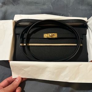 ❌SOLD❌Hermes Cross Body wallet (New) come with everything original!